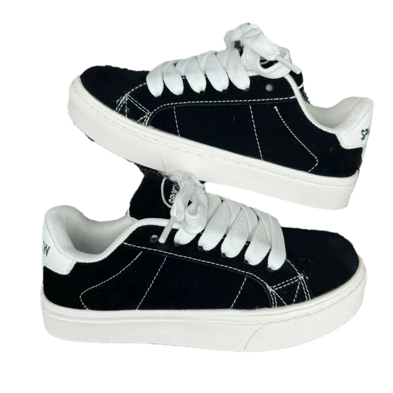 Classic black and white Shoes