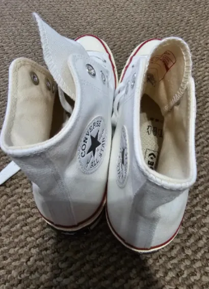Converse Unisex Chuck Taylor All Star Canvas High Top Sneaker size 7