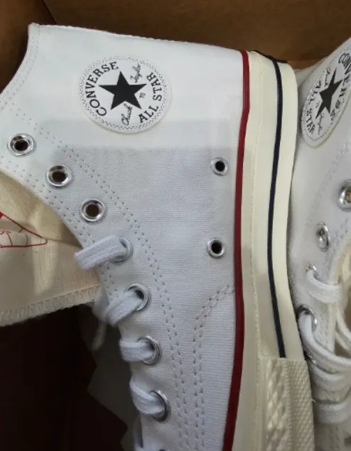 Converse Unisex Chuck Taylor All Star Canvas High Top Sneaker size 7